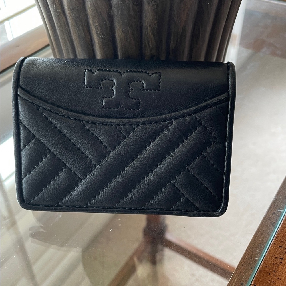 EUC Tory Burch Black Quilted Wallet - Picture 2 of 5